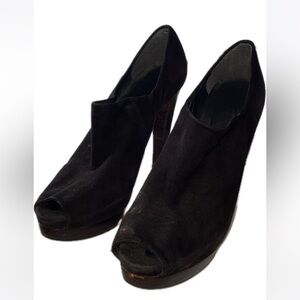 Stuart Weitzman Stacked Heels Stretch Suede Sz 6.5